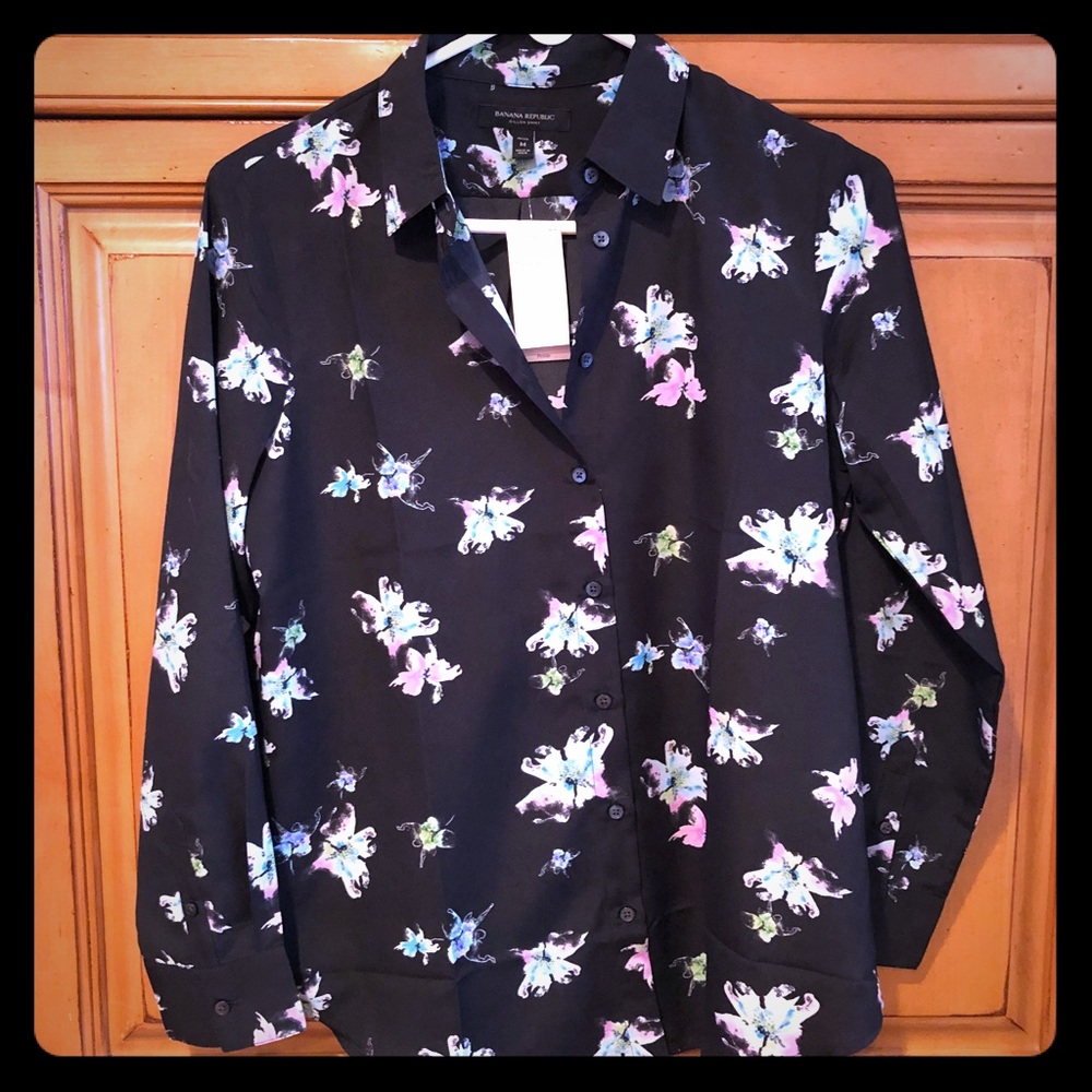 Banana Republic NWT Floral Blouse